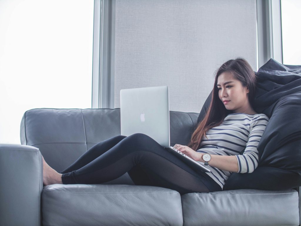 women working on computer