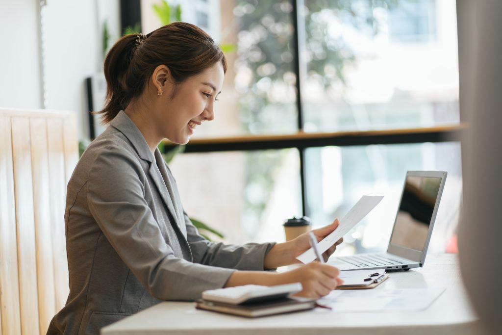 women working on computer